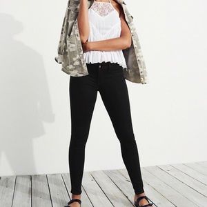 Hollister low rise super skinny jeans